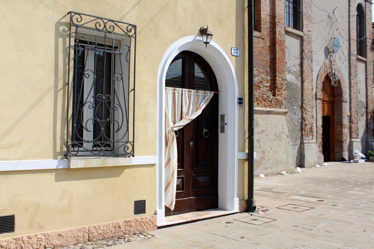 コマッキオ Porta Del Carmine Bed & Breakfast エクステリア 写真